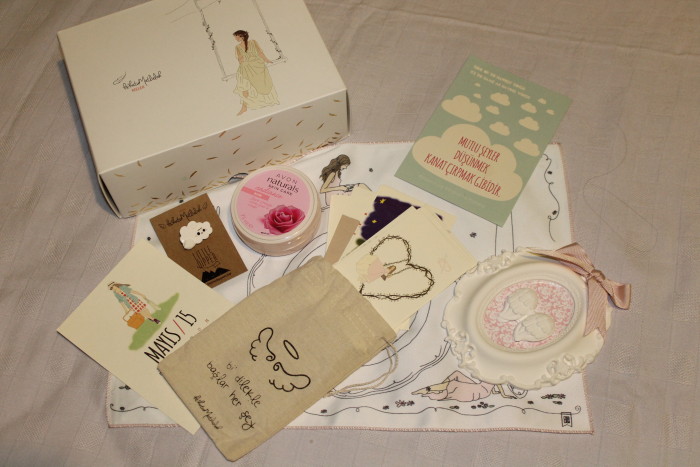 Bi kutu mutluluk alır mıydınız? elmalıkedi